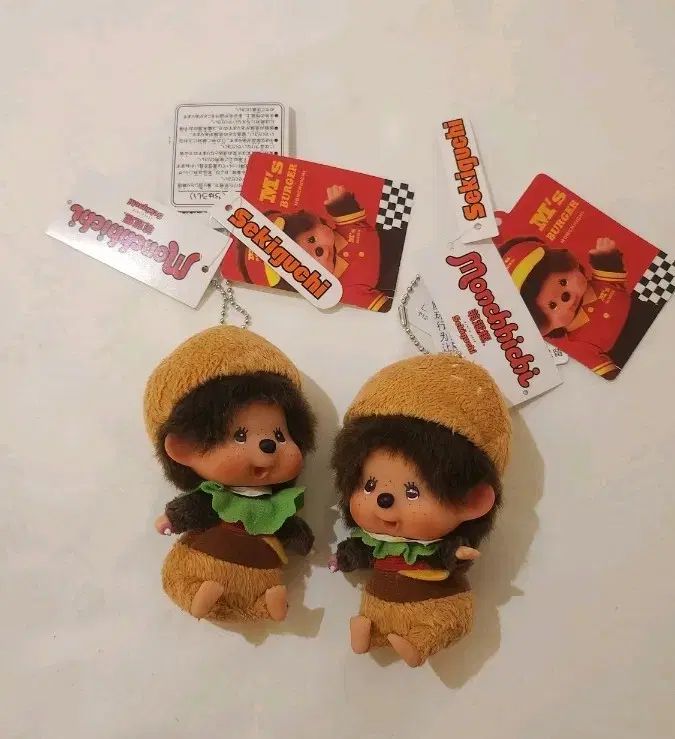 ハンバーガー モンチッチ ぬいぐるみ 新品 キーホルダー タイ 限定