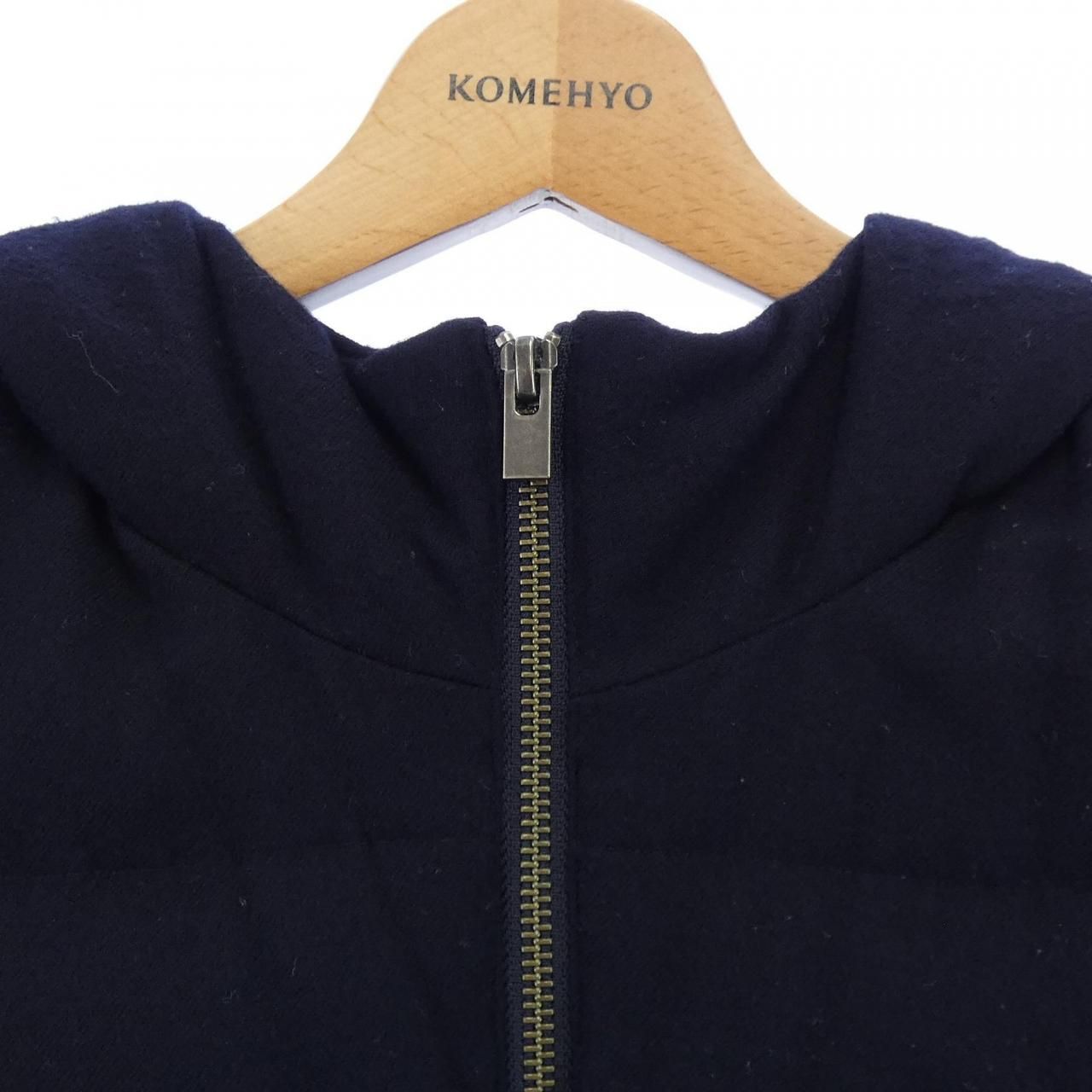 セオリーリュクス Theory luxe ダウンベスト - メルカリ