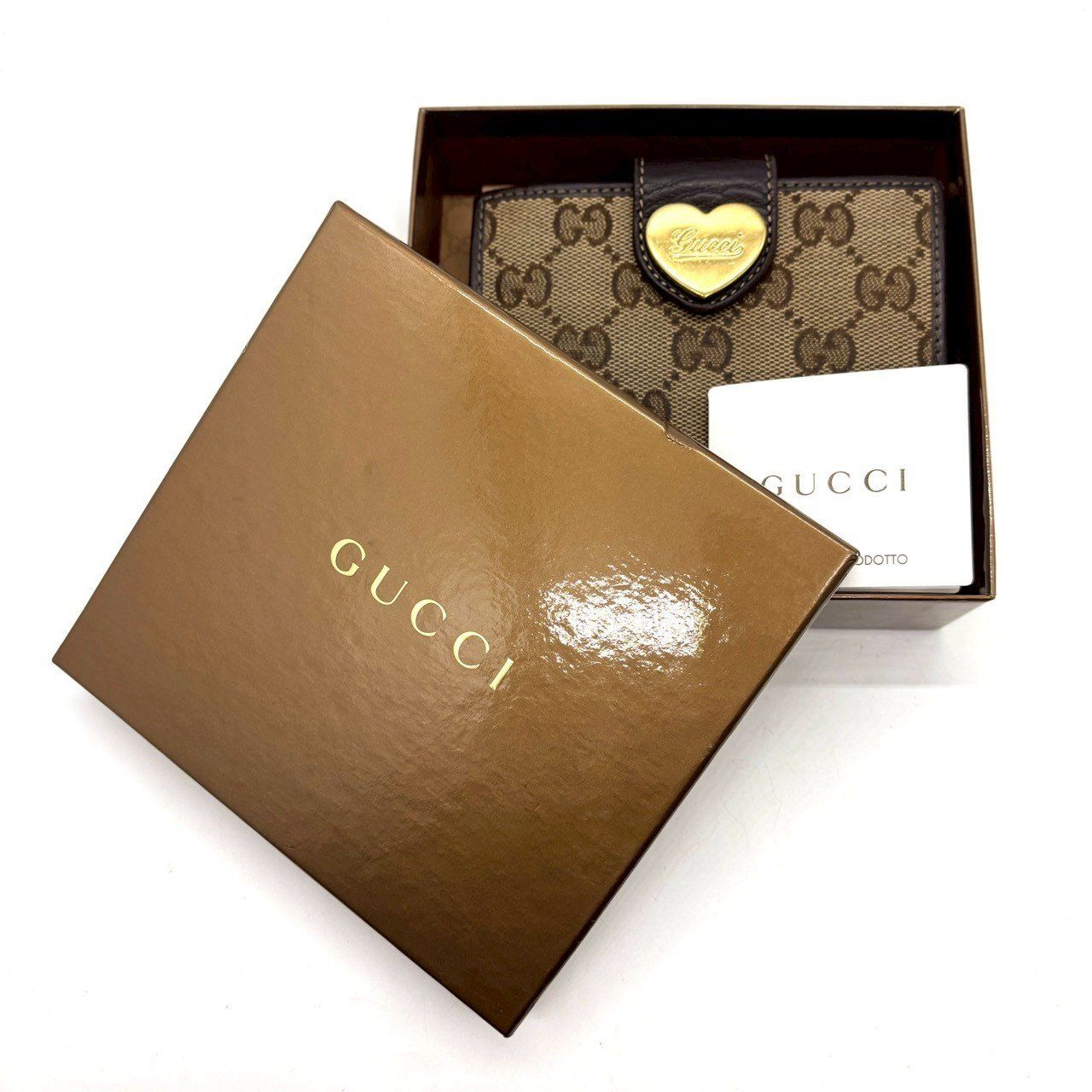 甘さを仕込む✨ GUCCI 二つ折り財布 コンパクトウォレット GG