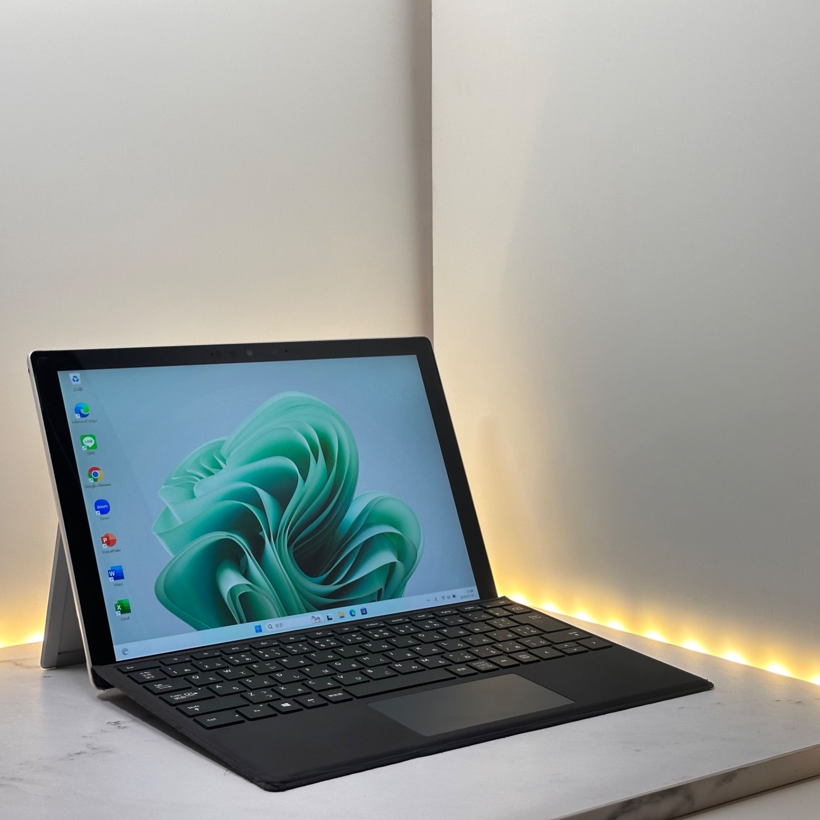 LTEモデル】Surface Pro7+ Corei5 8/256GB - メルカリ