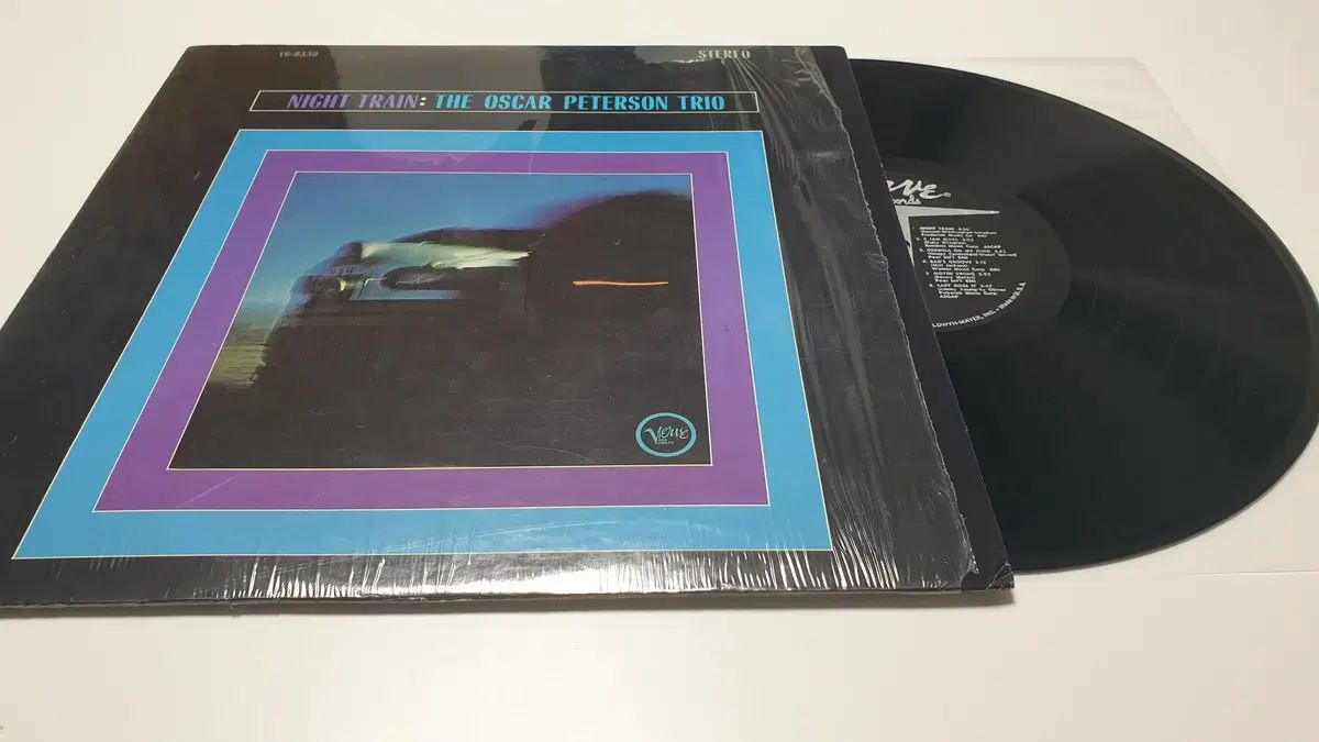 The Oscar Peterson Trio ー Night Train LP - メルカリ