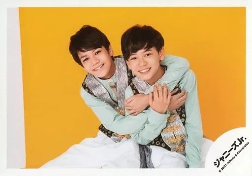 中古】生写真(ジャニーズ) Boys be/角紳太郎・嵜本孝太朗/横型・膝上