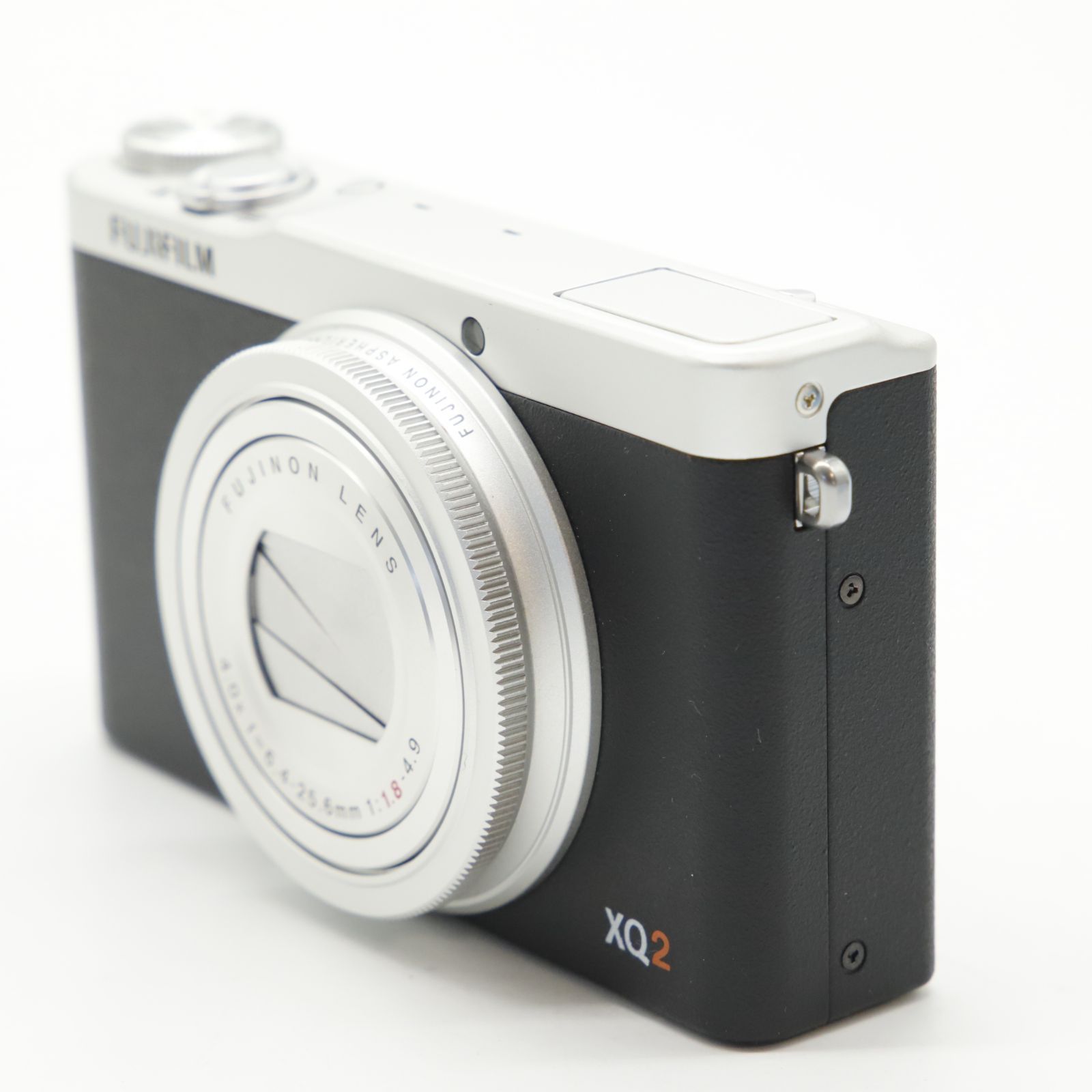 □ほぼ新品□ FUJIFILM プレミアムコンパクトデジタルカメラ XQ2