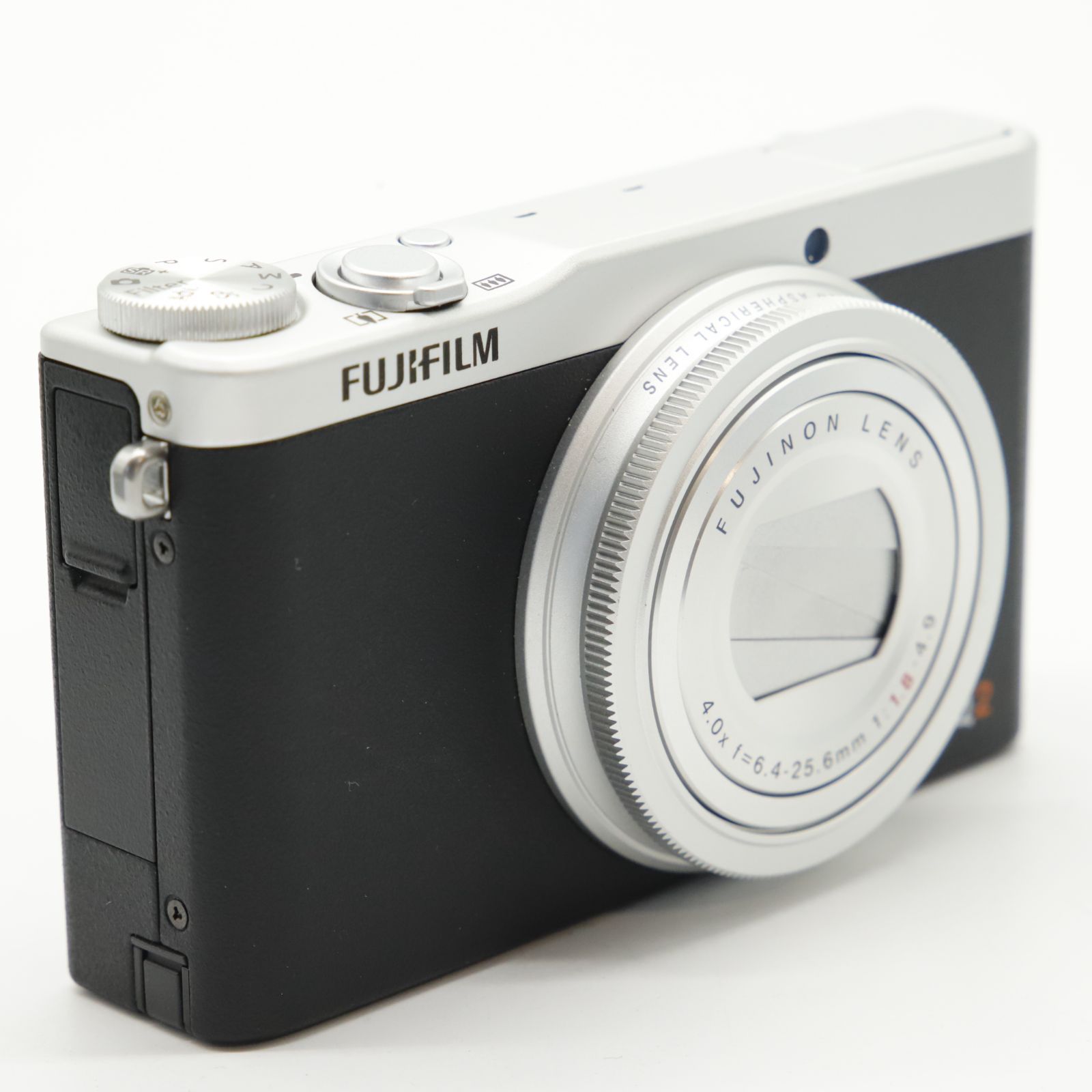 □ほぼ新品□ FUJIFILM プレミアムコンパクトデジタルカメラ XQ2