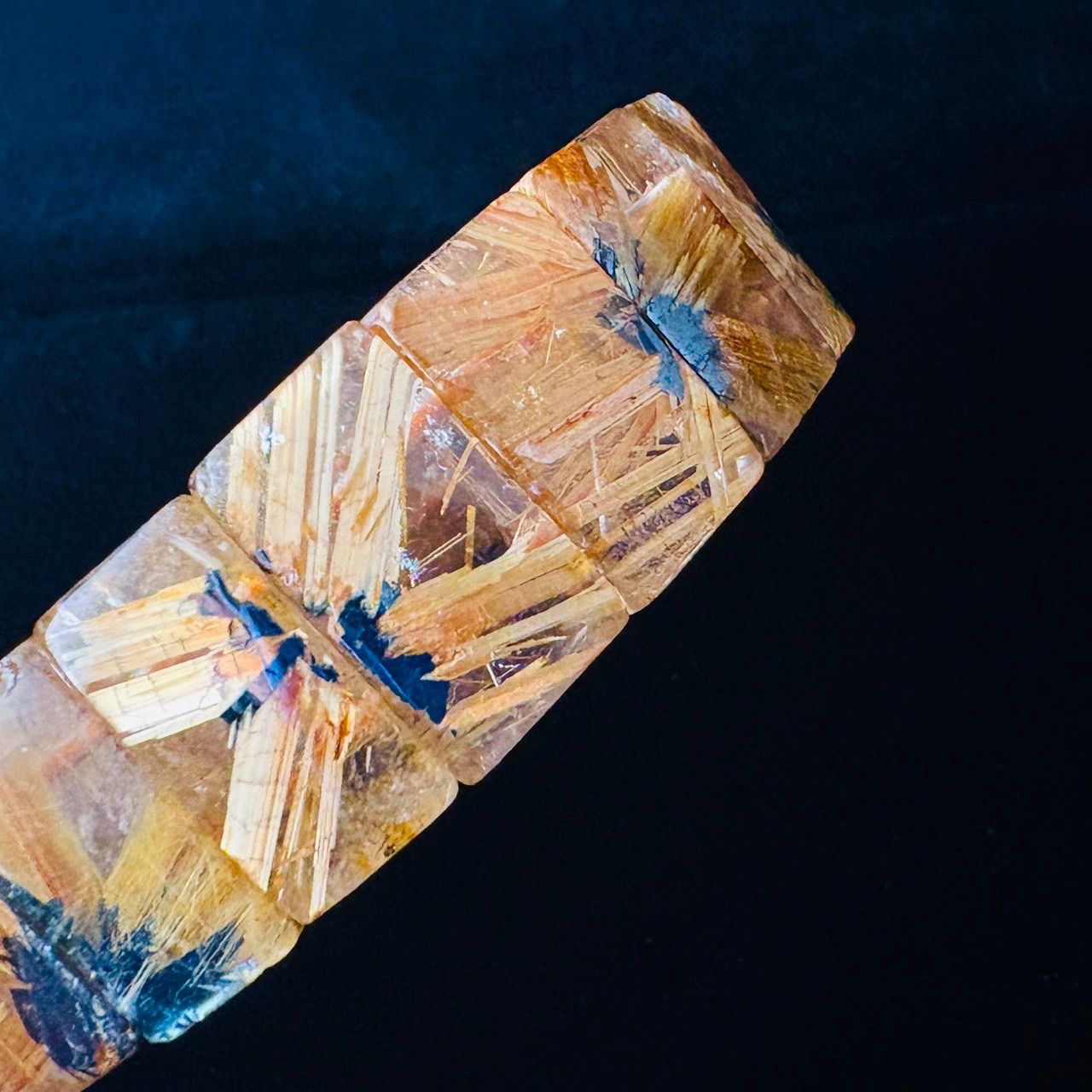 太陽放射 タイチンルチルクォーツ バングル - メルカリ