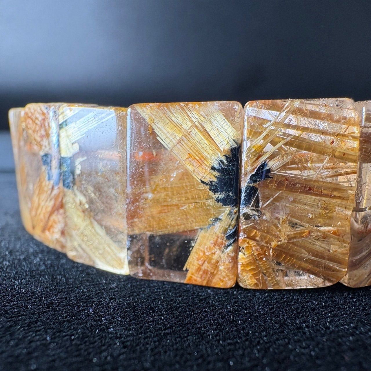 太陽放射 タイチンルチルクォーツ バングル - メルカリ