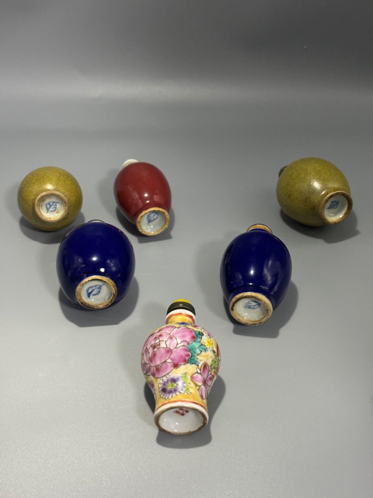 中国古美術 骨董品 香水瓶 鼻煙壺 6個セット - メルカリ