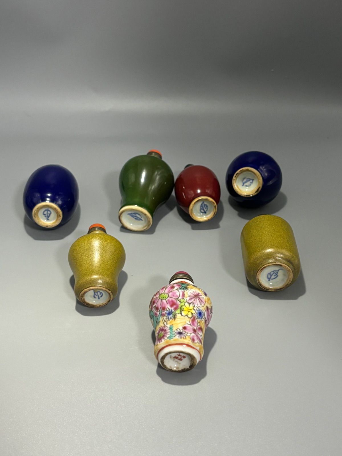 中国古美術 骨董品 香水瓶 鼻煙壺 7個セット - メルカリ