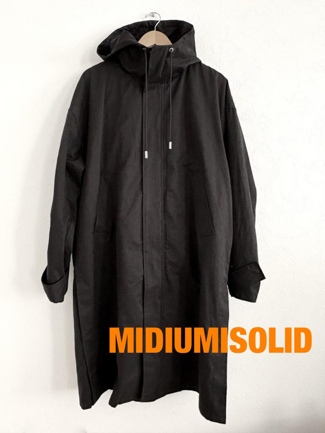 MIDIUMISOLID ミディウミソリッド ライナー付きフーデッドコート