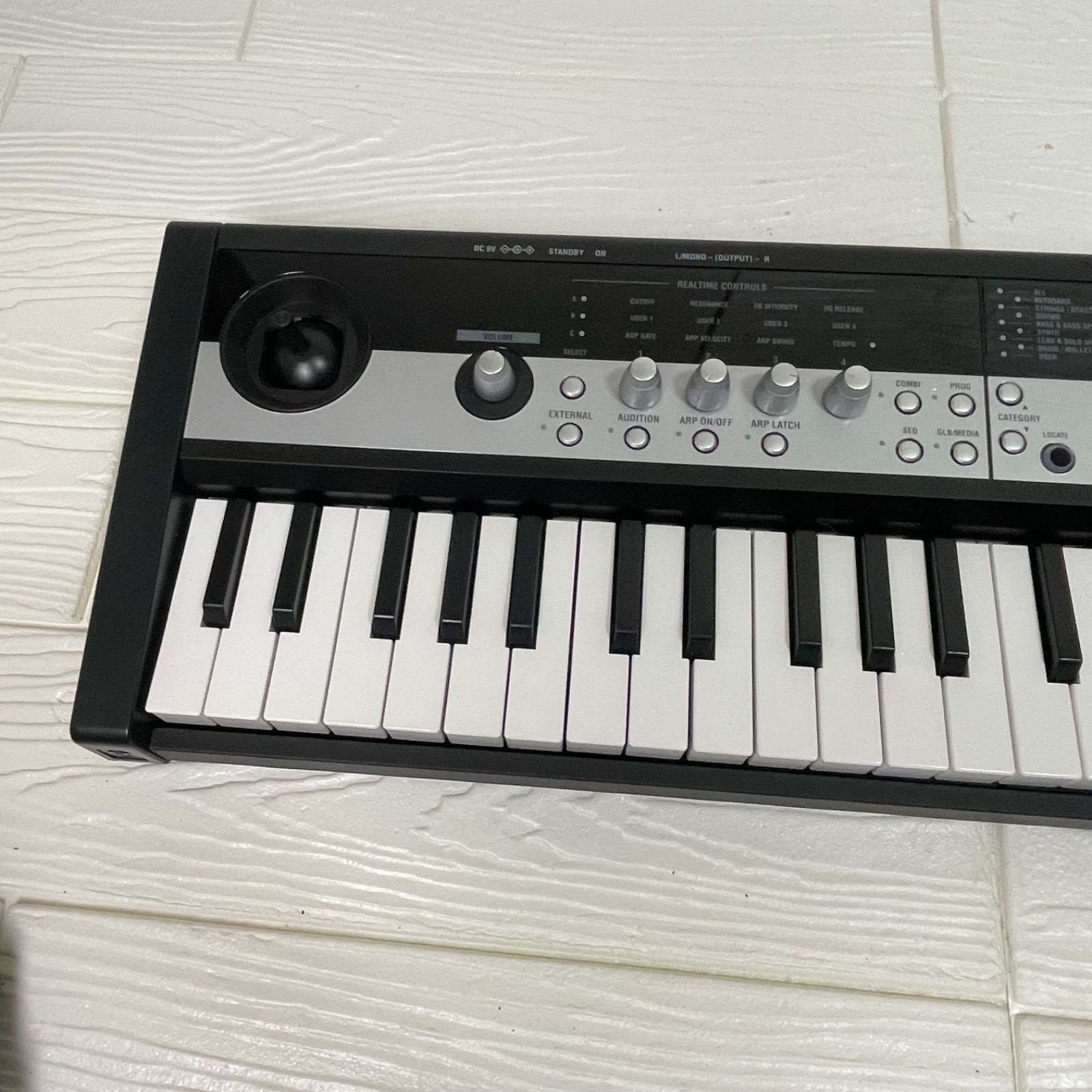 美品】KORG microSTATION ミュージック・ワークステーション 61鍵
