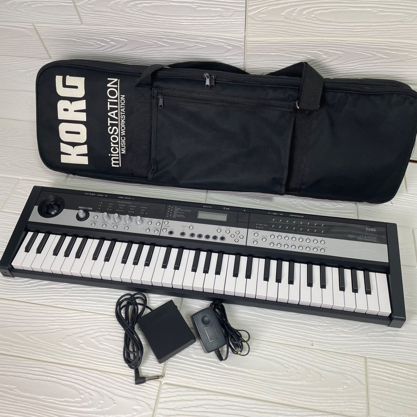 美品】KORG microSTATION ミュージック・ワークステーション 61鍵
