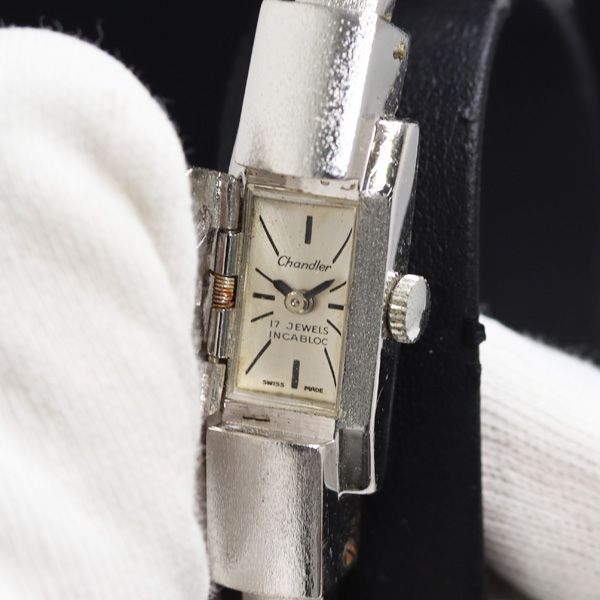チャンドラー 1 273 手巻き シルバー文字盤 17石 バングルウォッチ