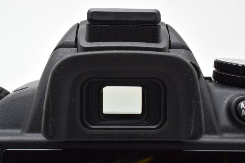 実用美品】Nikon ニコン D3100 ボディ シャッター数5841枚と少ない