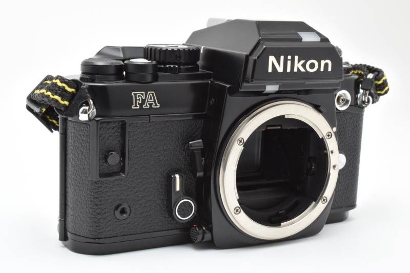 現状品】Nikon ニコン FA ボディ プロストラップ付き フィルム一眼