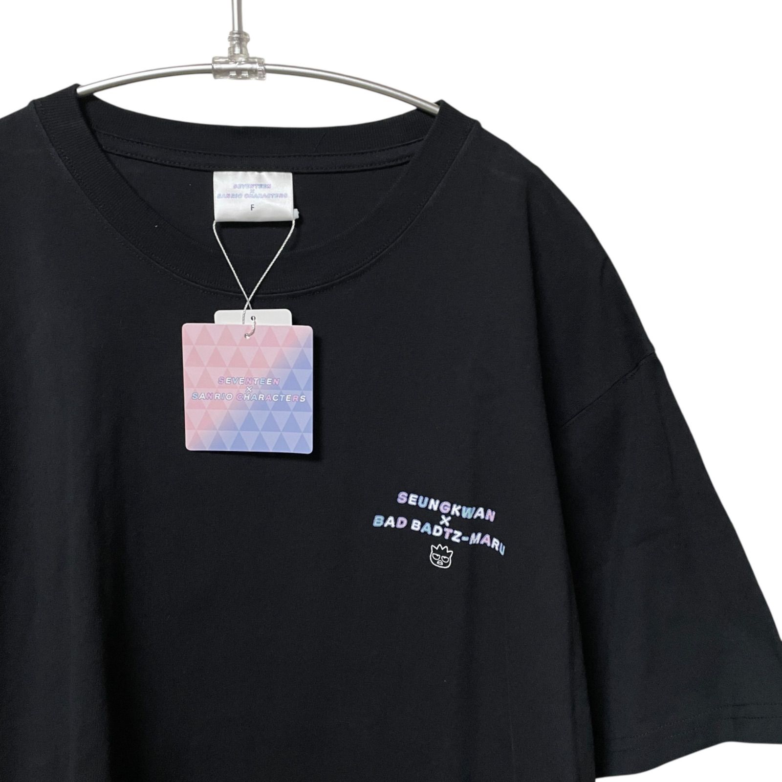 新品 SEVENTEEN サンリオ コラボ Tシャツ スングァン SEUNGKWAN バッド