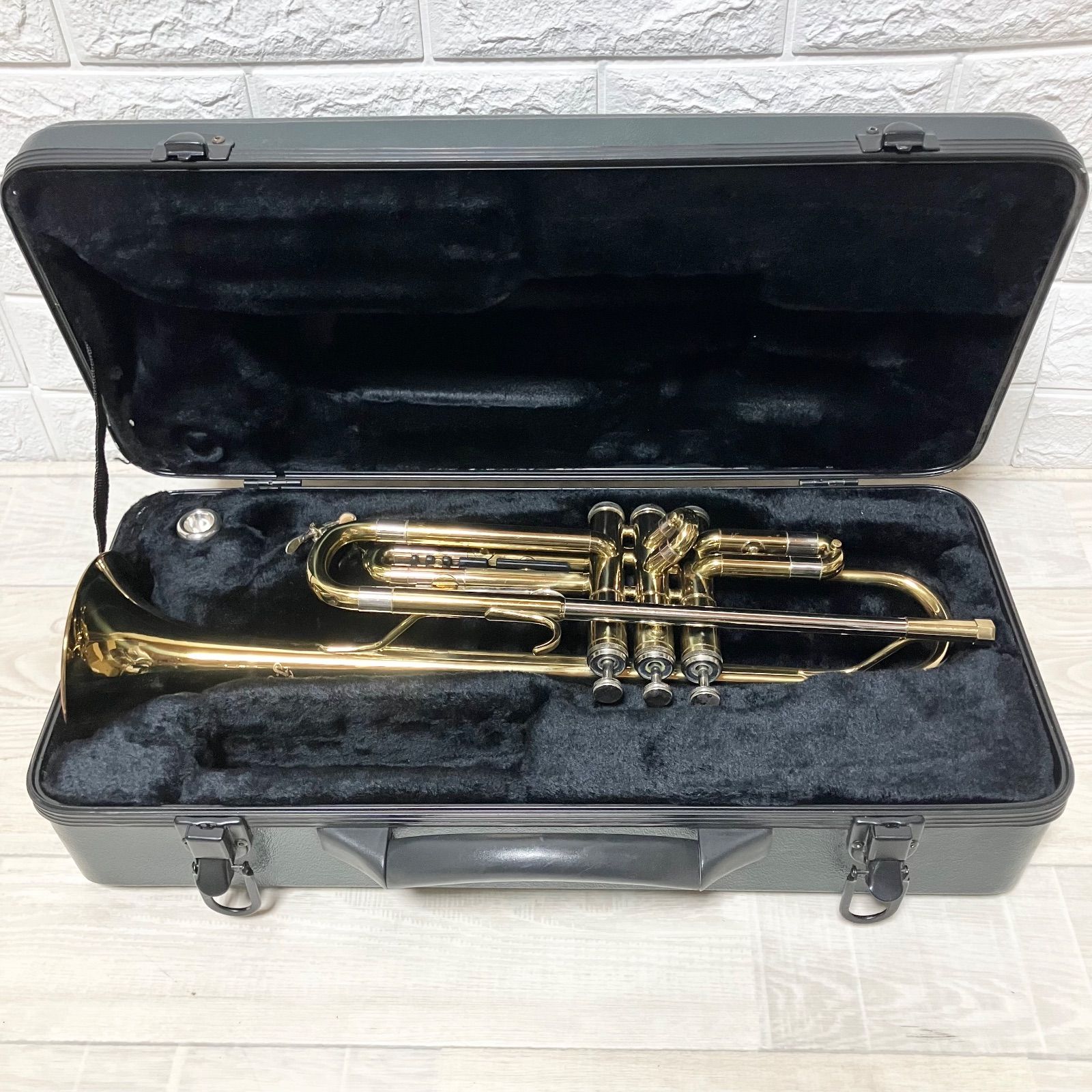Kaerntner ケルントナー トランペット ハードケース おまけ付 中古良音】ケルントナー トランペット kaerntner マウスピース ハード