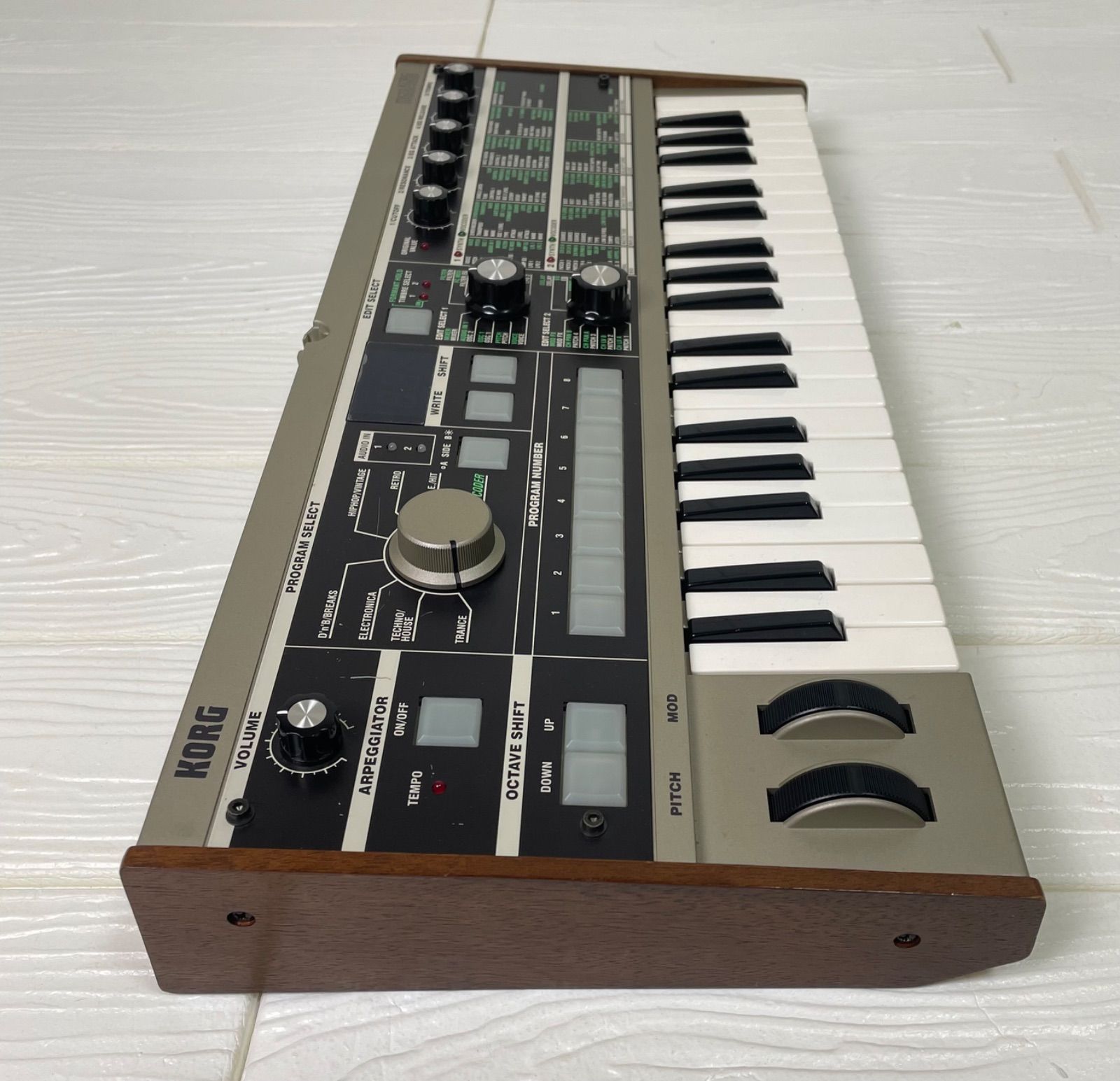 KORG アナログモデリングシンセサイザー、microKORG 37鍵 ハードケース