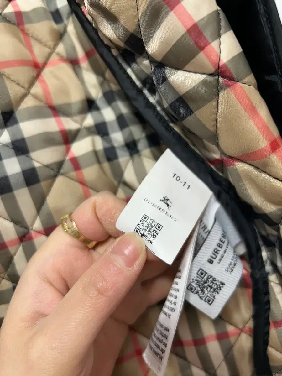 バーバリー キッズ ブラック キルティング ジャケット 10 /11t - メルカリ