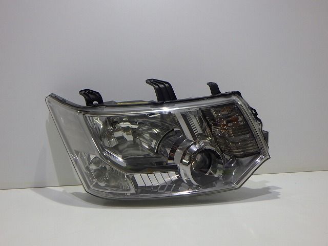 デリカD5 右ヘッドライト HID CV 前期 100-87918 8301D292