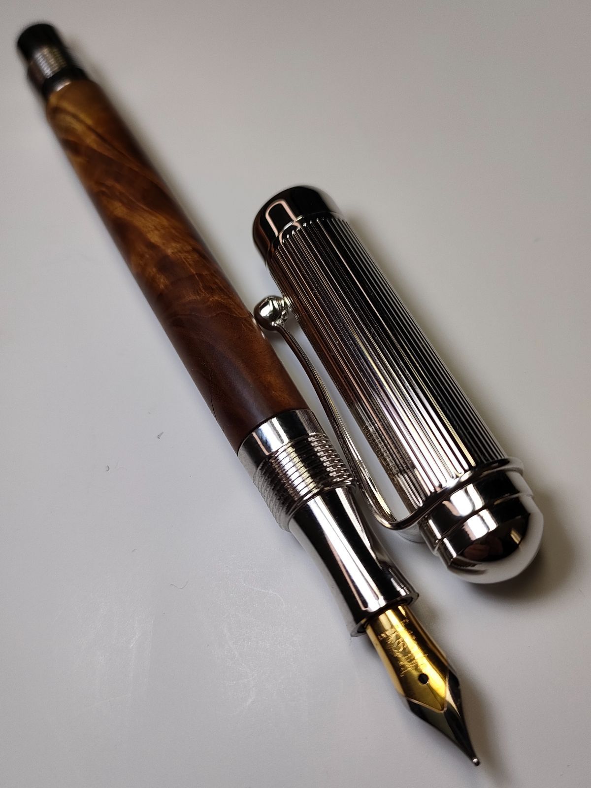 【白檀】レトロドーム万年筆 白檀】レトロドーム万年筆 - メルカリ