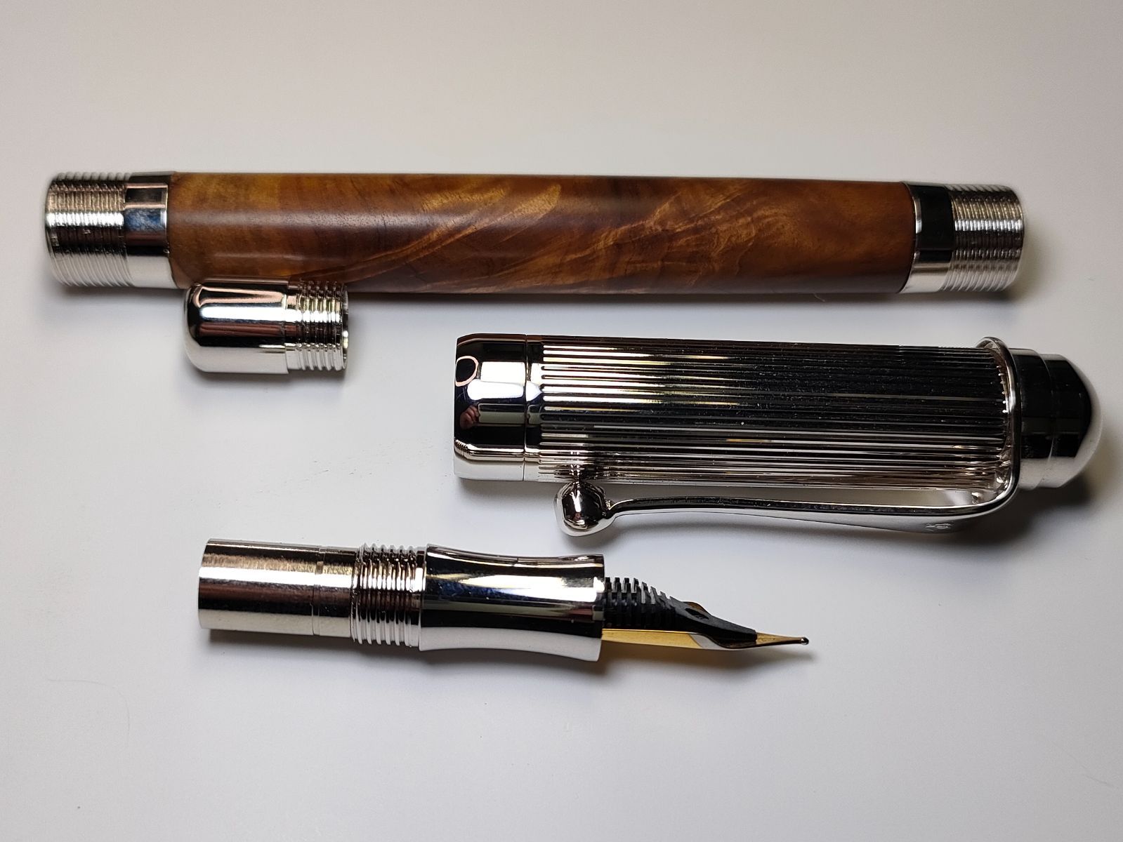白檀】レトロドーム万年筆 - メルカリ
