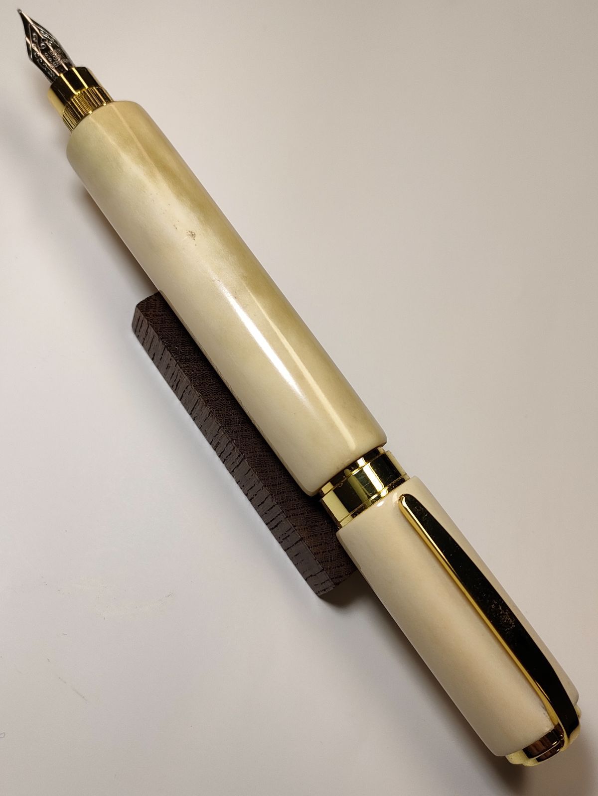 鹿の角】グラデュエイト万年筆 - メルカリ