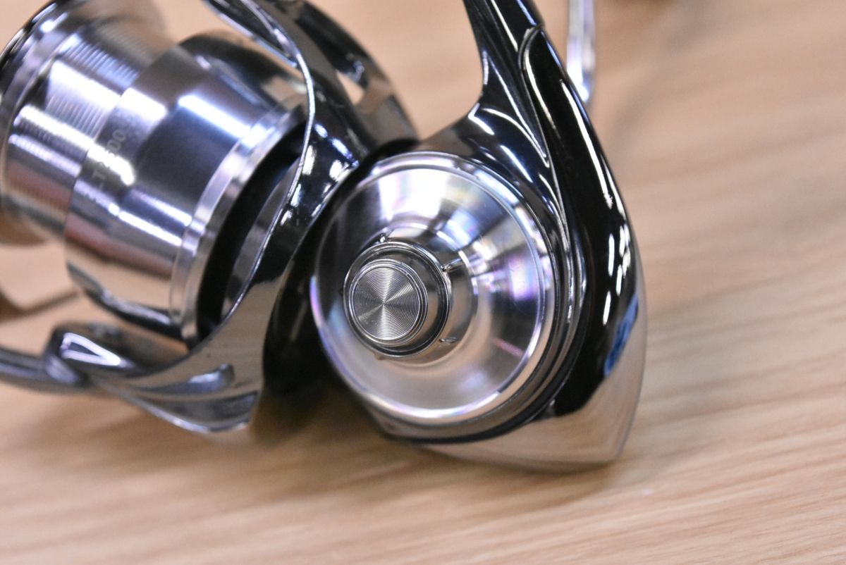 ダイワ 22 イグジスト PC LT2500 DAIWA EXIST スピニングリール