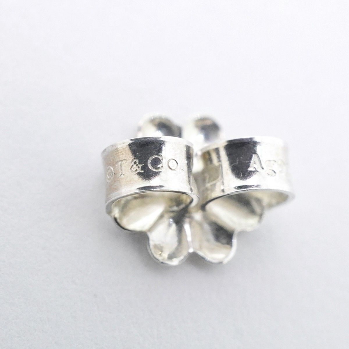 6jab0438-k】ティファニー ピアス ナロー/フープ シルバー925【中古