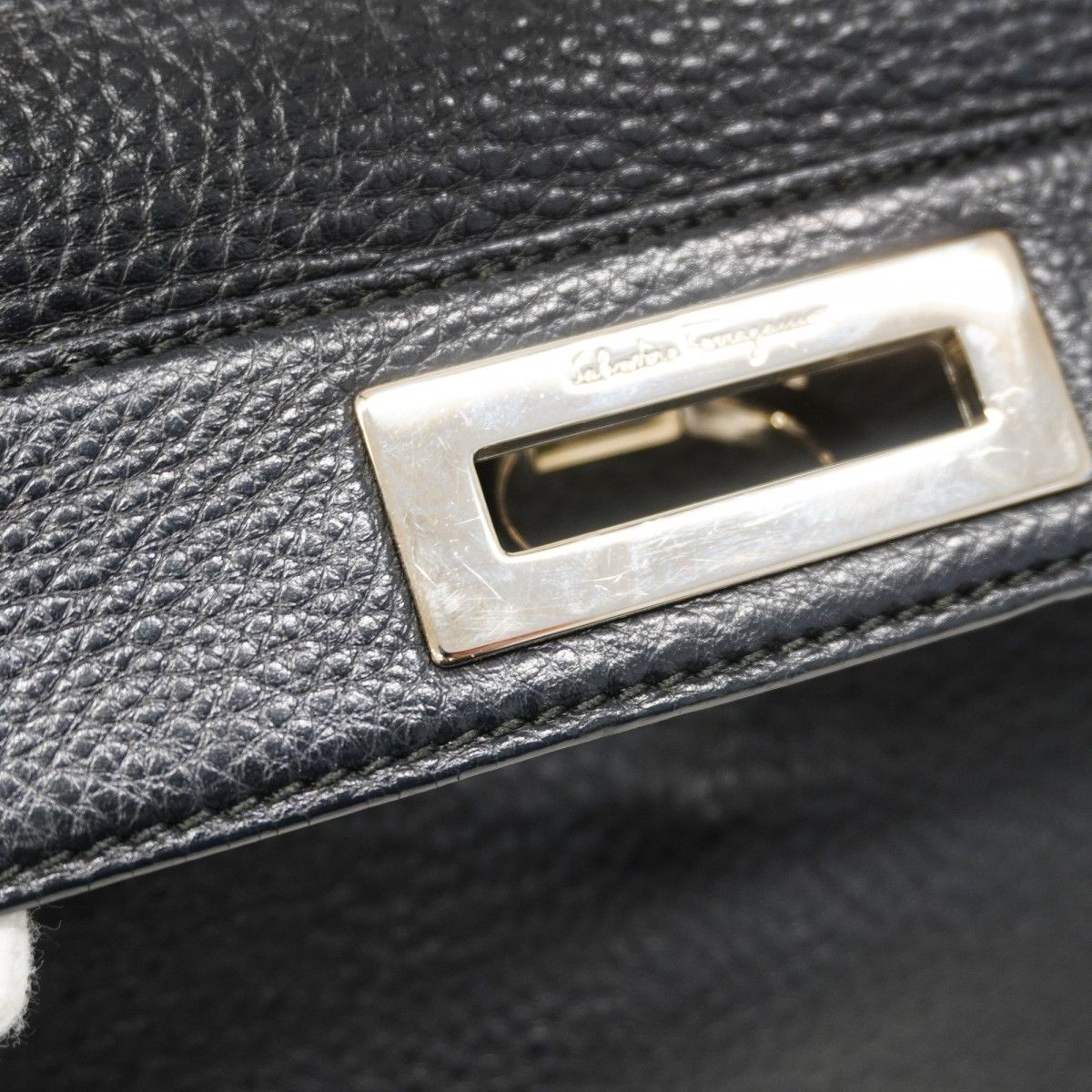 6ae5862】サルヴァトーレフェラガモ ハンドバッグ ガンチーニ レザー