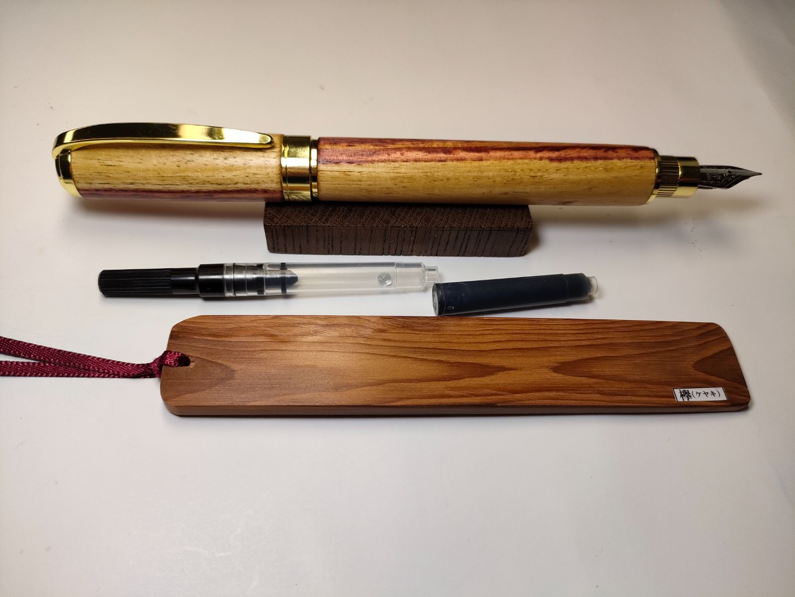 チューリップウッド（紅白）】グラデュエイト万年筆 - メルカリ