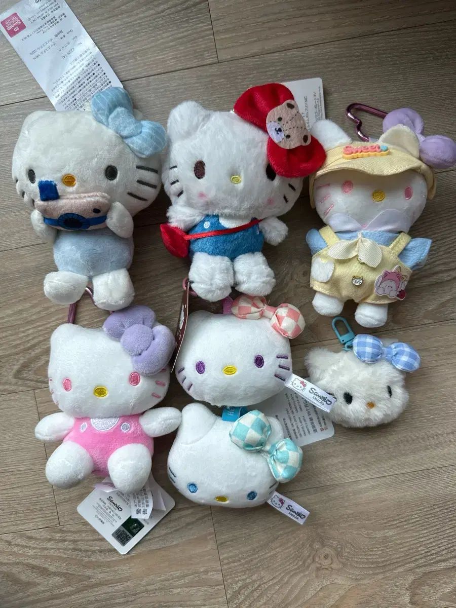 ハローキティ キーホルダー まとめ 出品 - メルカリ