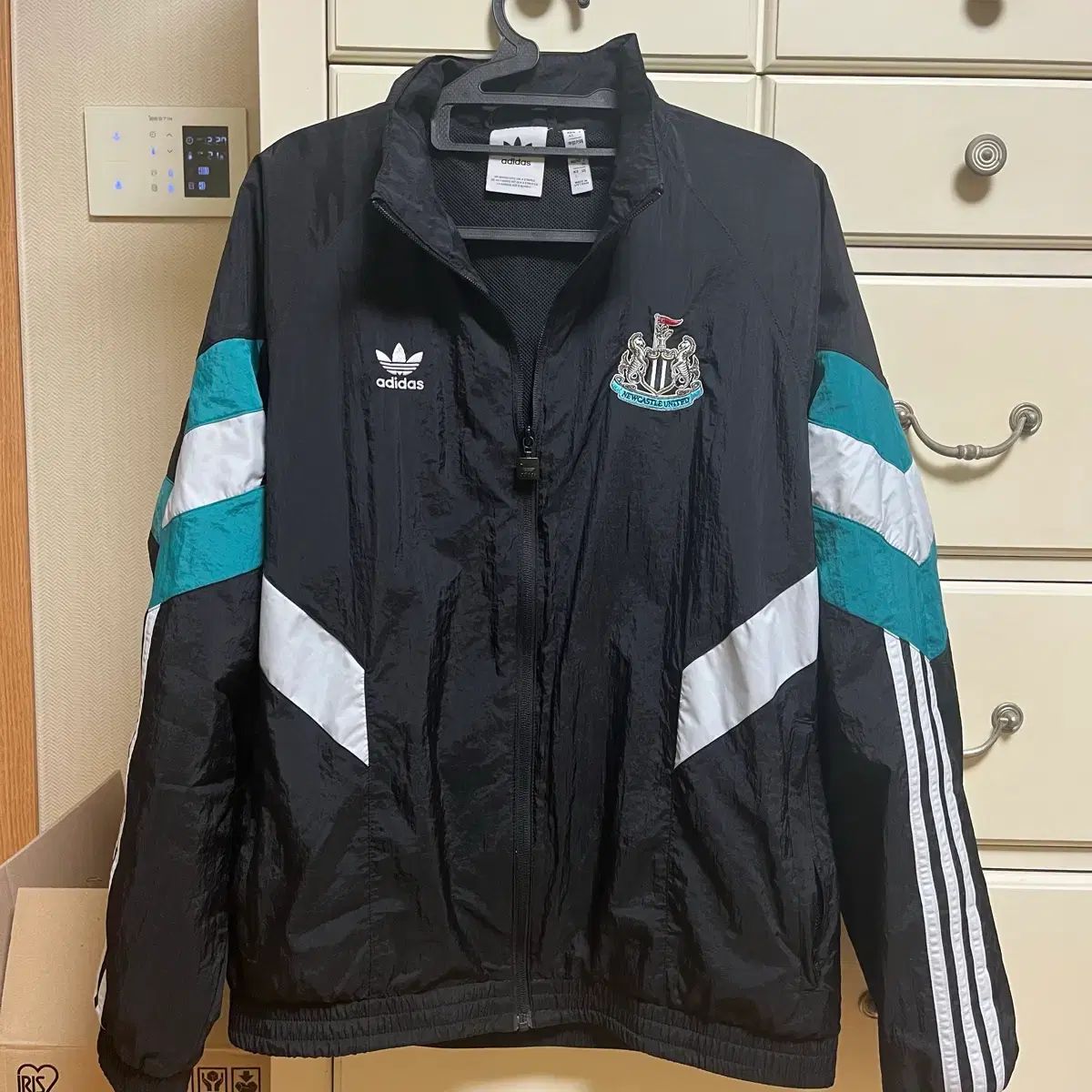 L アディダス Newcastle United トラックジャージ - メルカリ