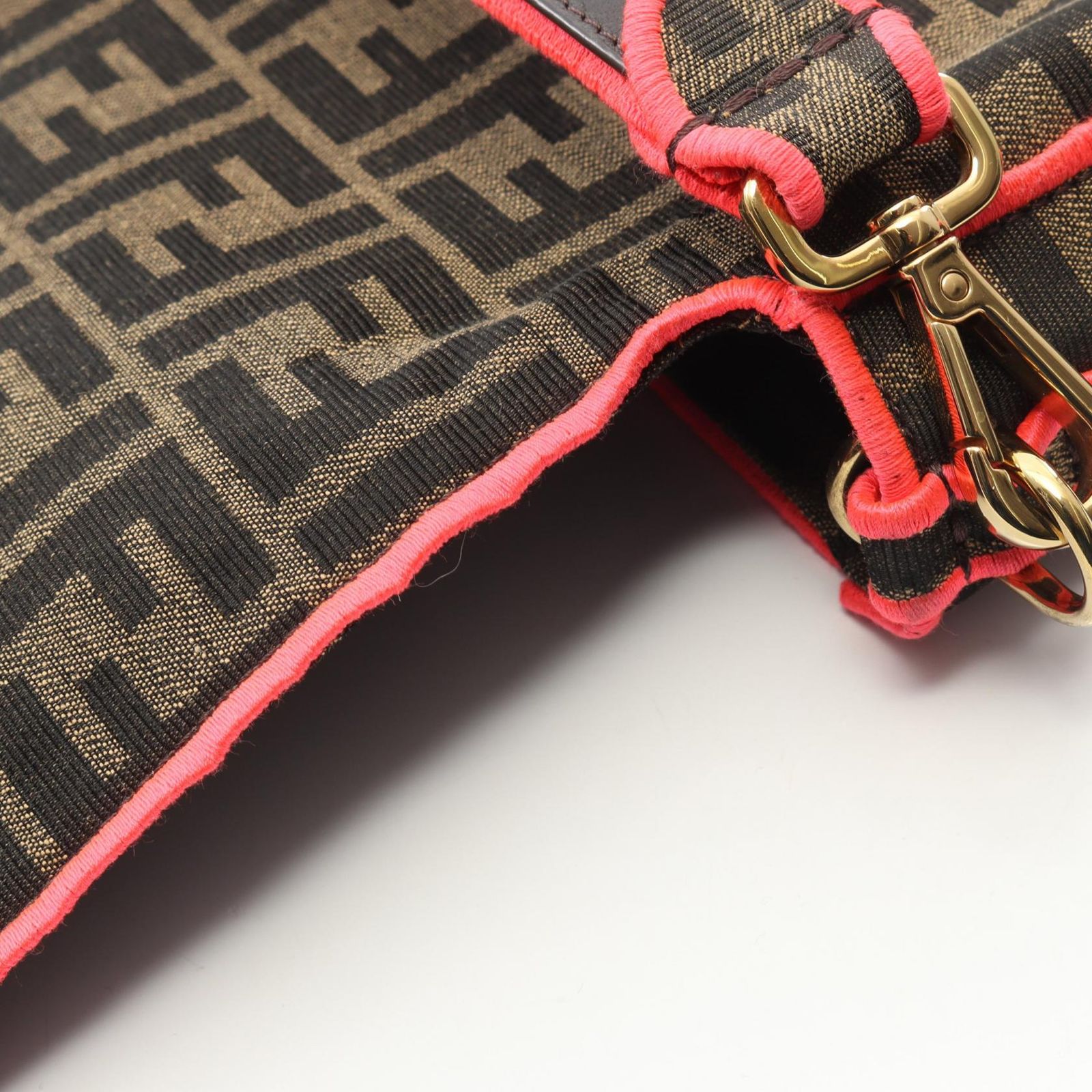 フェンディ FENDI ハンドバッグ マンマバケット ズッカ 8BR771