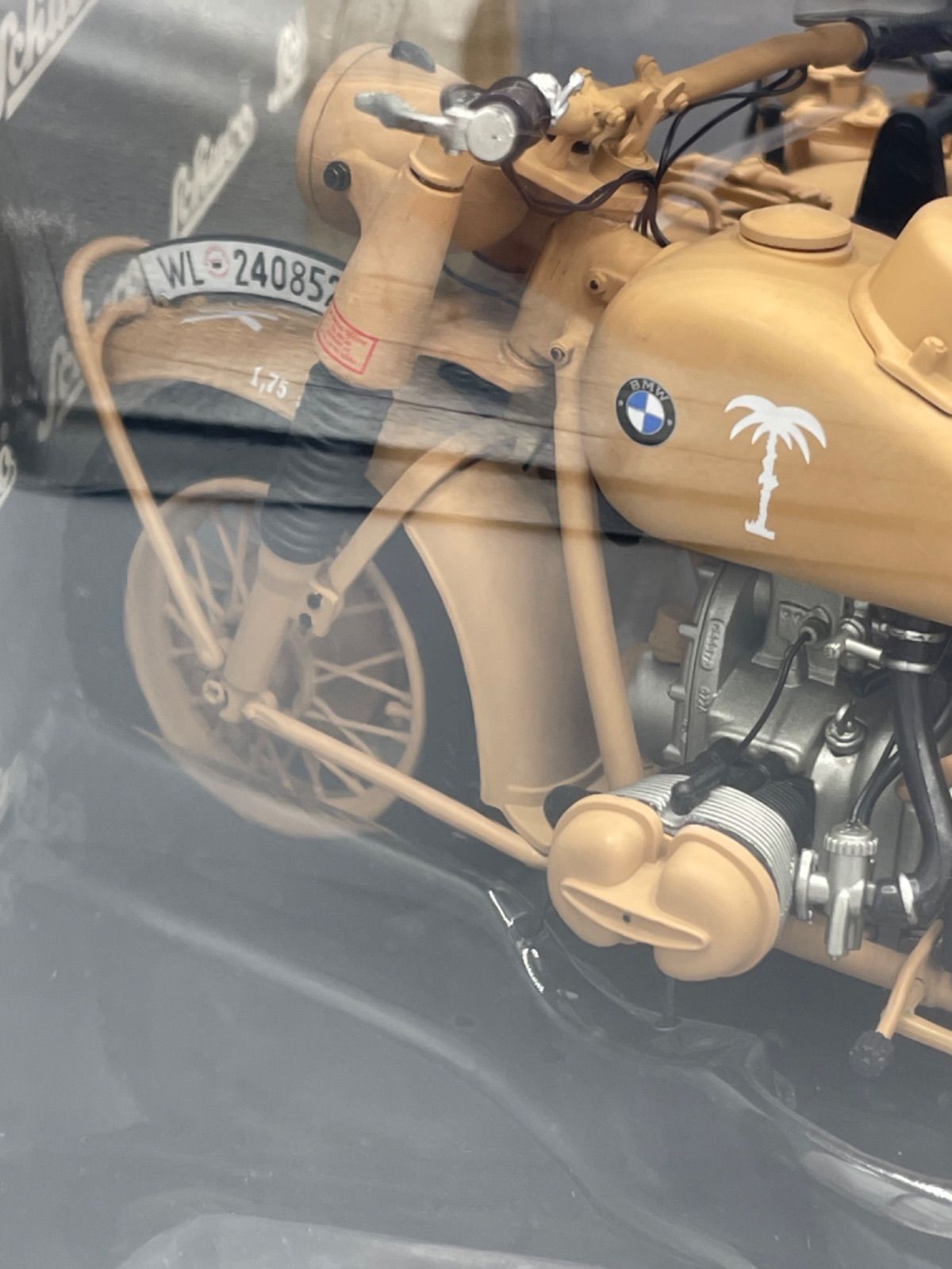 新品未開封 1/10 BMW R75 サイドカー ドイツ アフリカ軍団仕様 Schuco