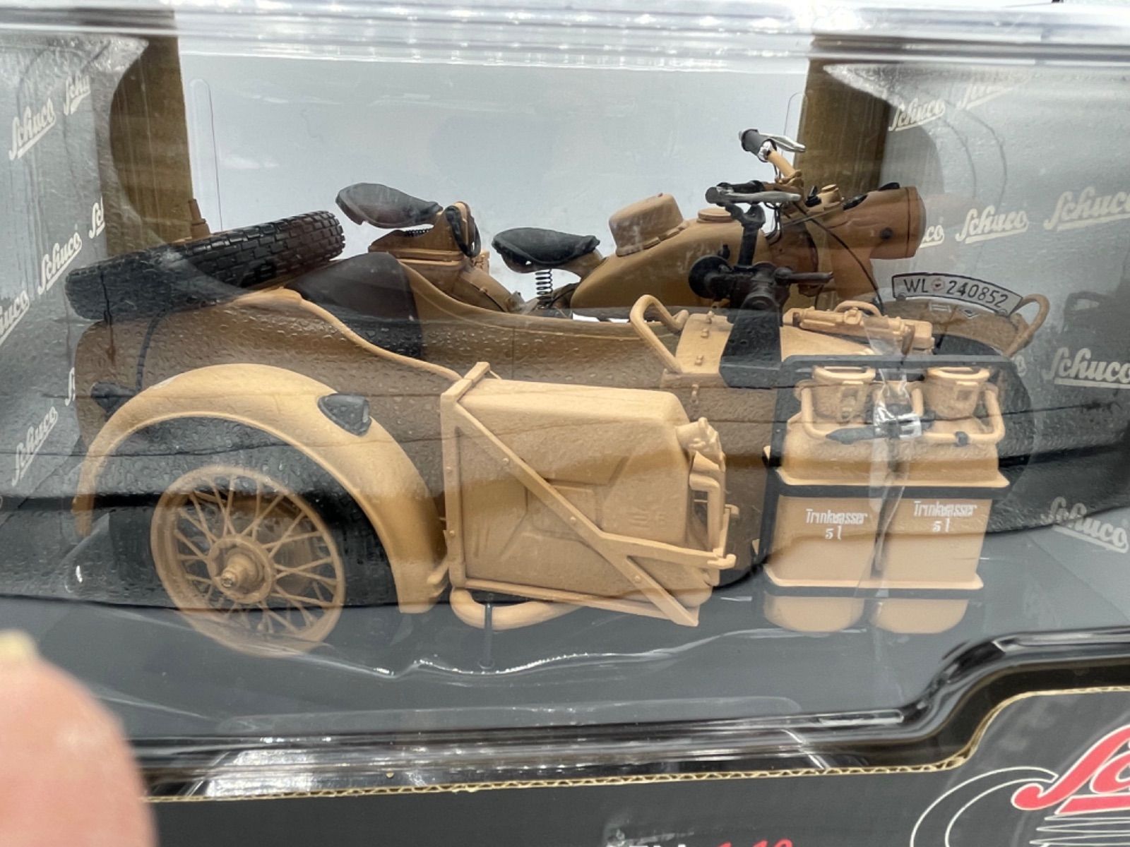 新品未開封 1/10 BMW R75 サイドカー ドイツ アフリカ軍団仕様 Schuco