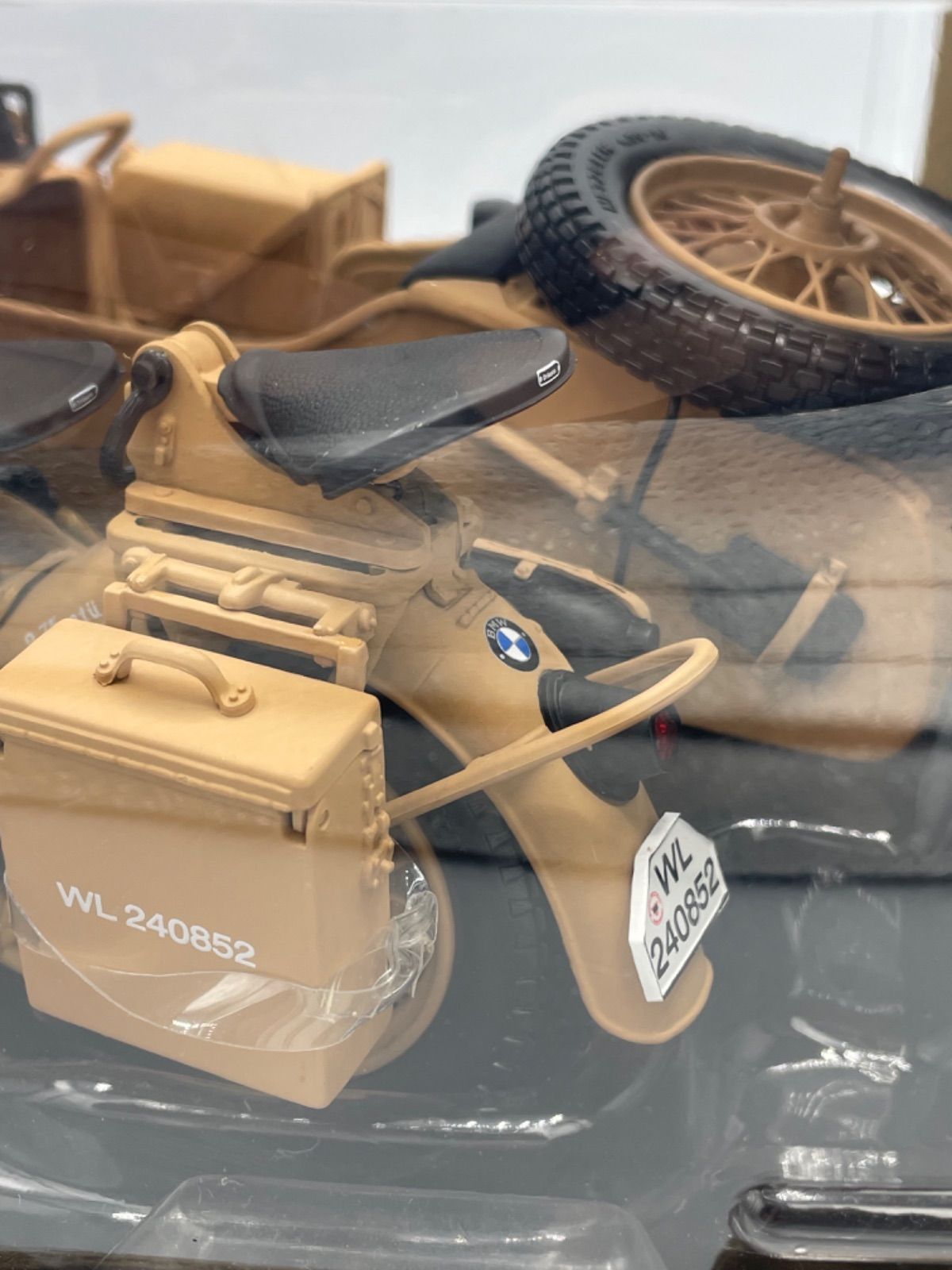 新品未開封 1/10 BMW R75 サイドカー ドイツ アフリカ軍団仕様 Schuco