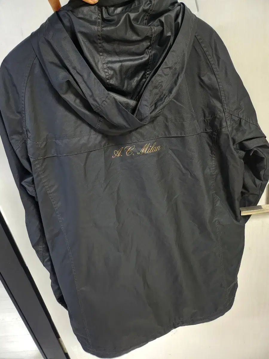 アディダス ACミラン ウィンドブレーカー アウター - メルカリ