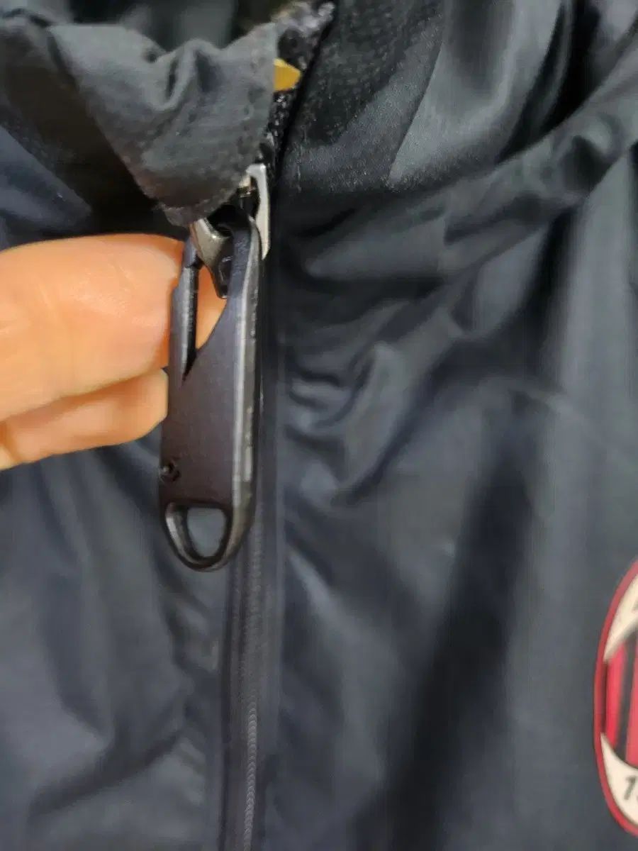 アディダス ACミラン ウィンドブレーカー アウター - メルカリ