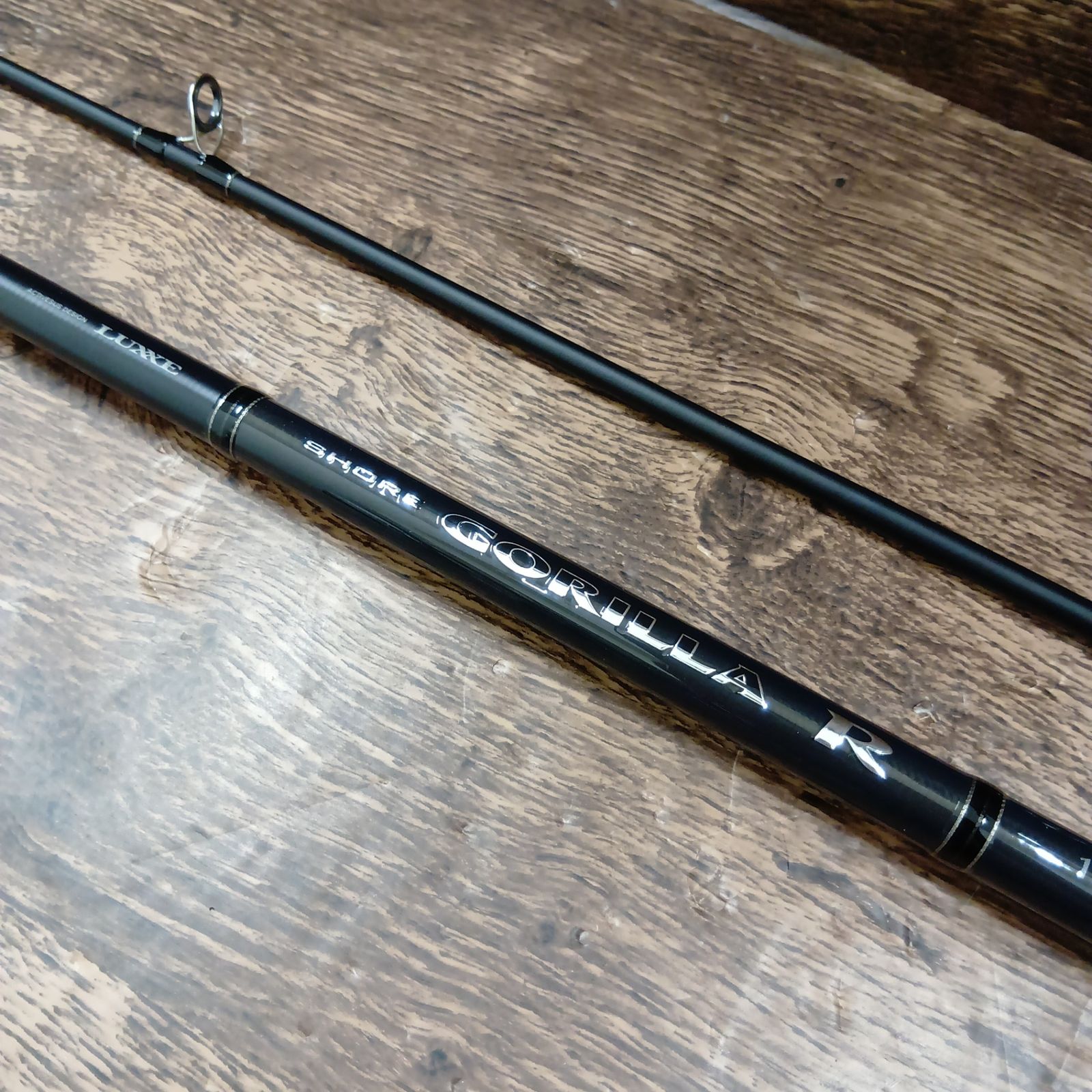 がまかつ ラグゼ ショアゴリラR 100XH ショアジギングロッド 【極美品