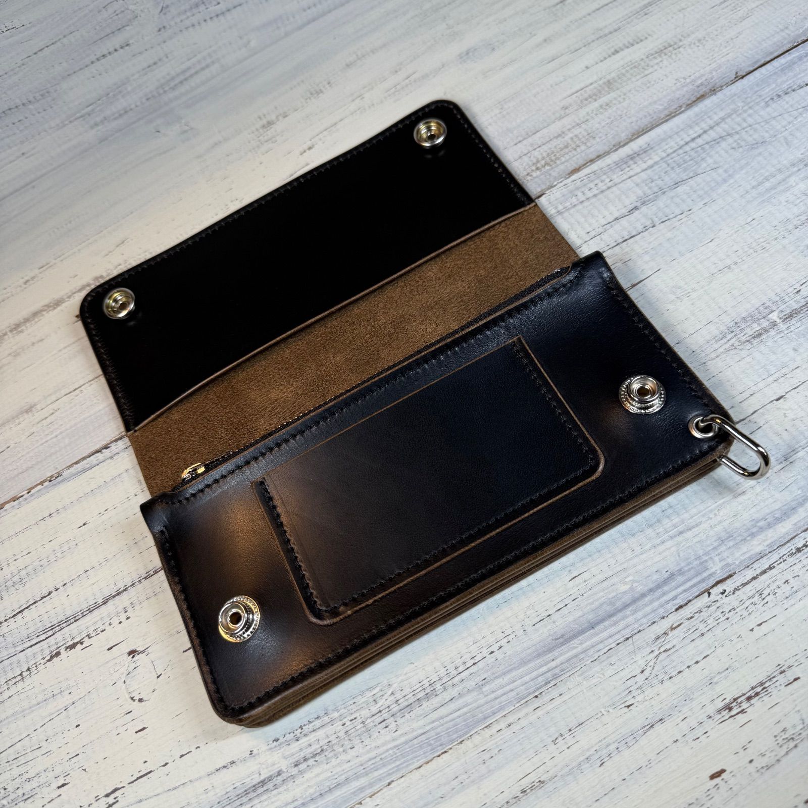 トラッカーウォレット ロング 3層】ホースバット シルバー YKK - メルカリ