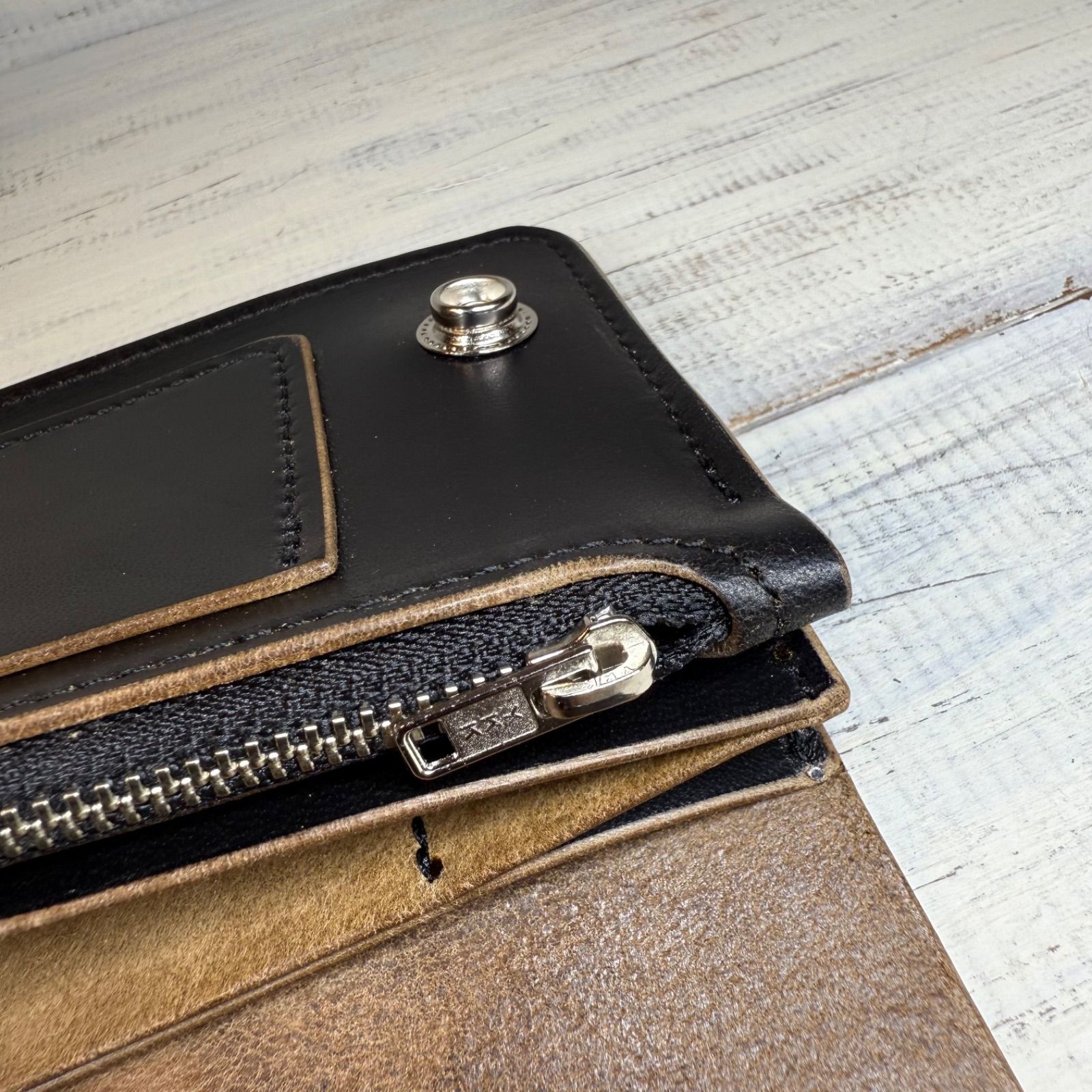 トラッカーウォレット ロング 3層】ホースバット シルバー YKK - メルカリ