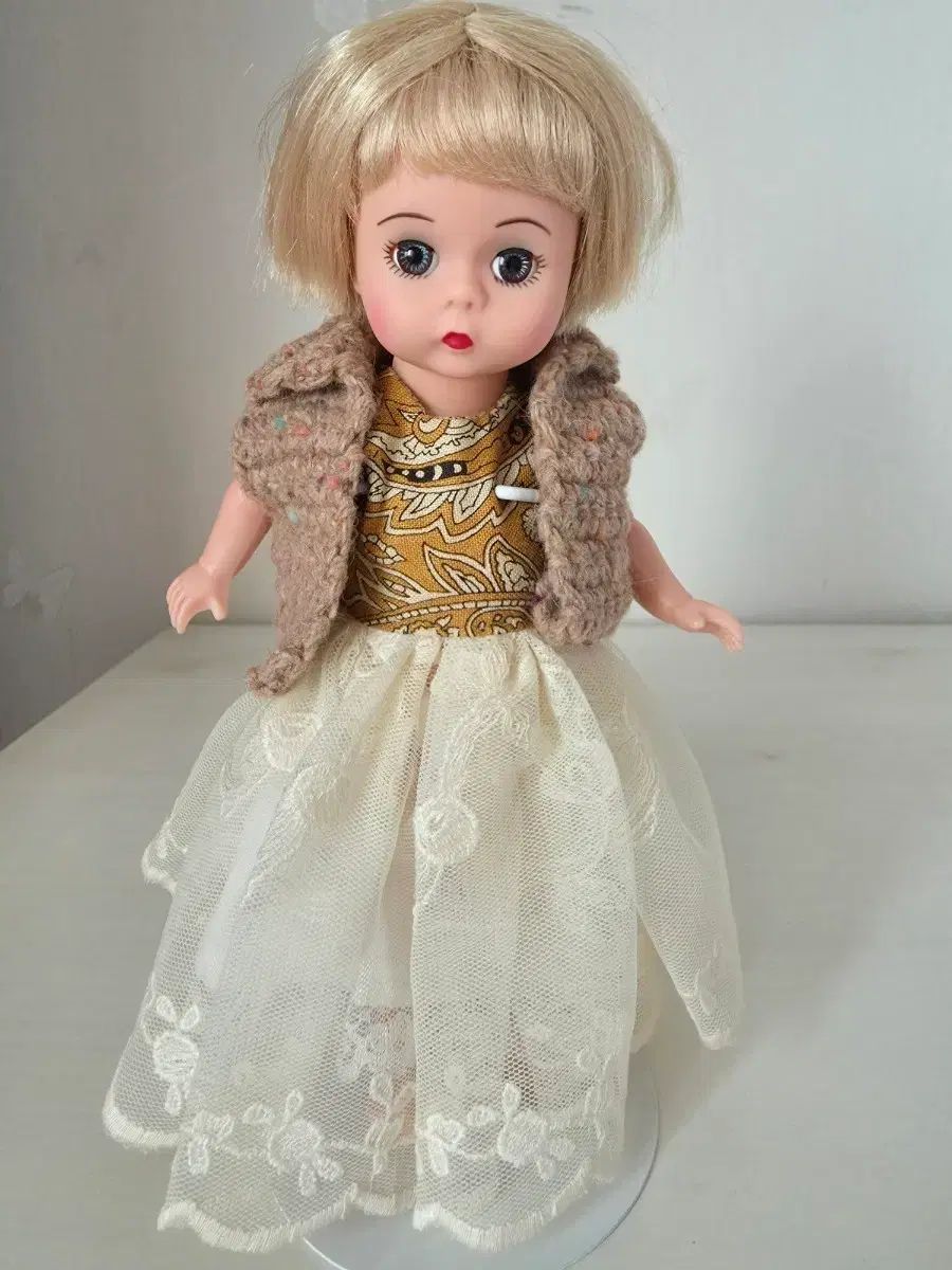 マダム アレキサンダー 8インチ人形 合わせフルセット - メルカリ