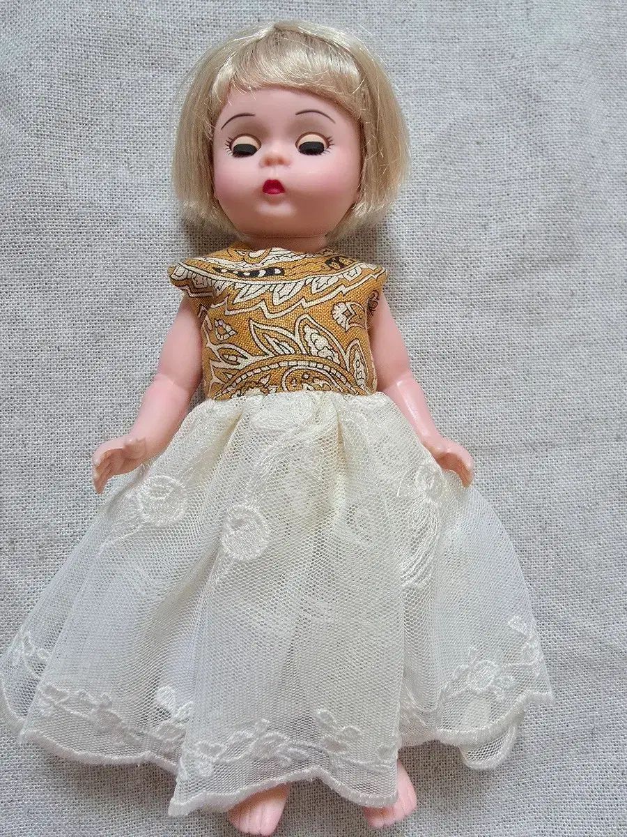 マダム アレキサンダー 8インチ人形 合わせフルセット - メルカリ