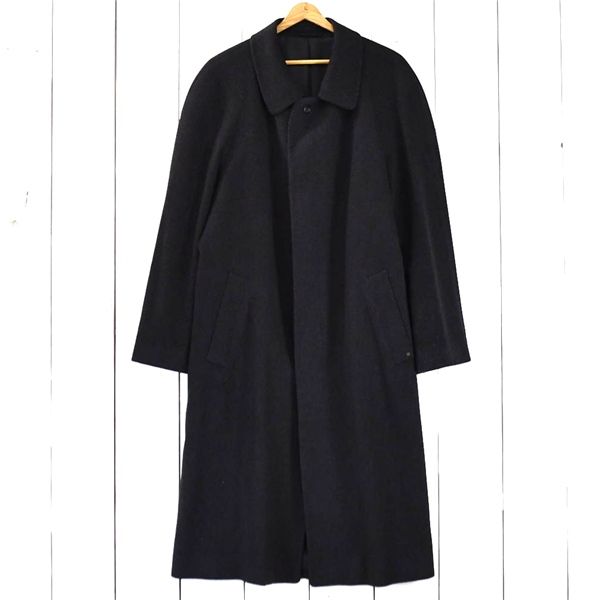 美品 ドイツ製 AIGNER 伊製ロロピアーナ生地 カシミヤ100％ 比翼仕立て