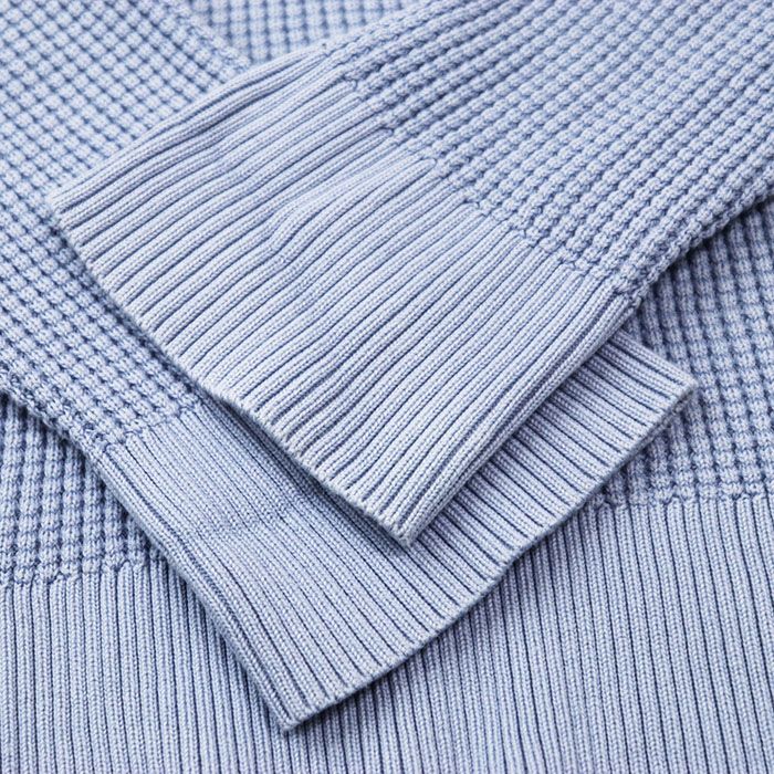 MONCLER 【SALE】MONCLER モンクレール ニット ワッフル 2023年製 ロゴ プリント ラバーワッペン クルーネック ロングスリーブ 長袖 トップス メンズ サイズ XL サックスブルー 青 ブルガリア製 モンクレール ワッフル ニット サイズ:M ネイビー