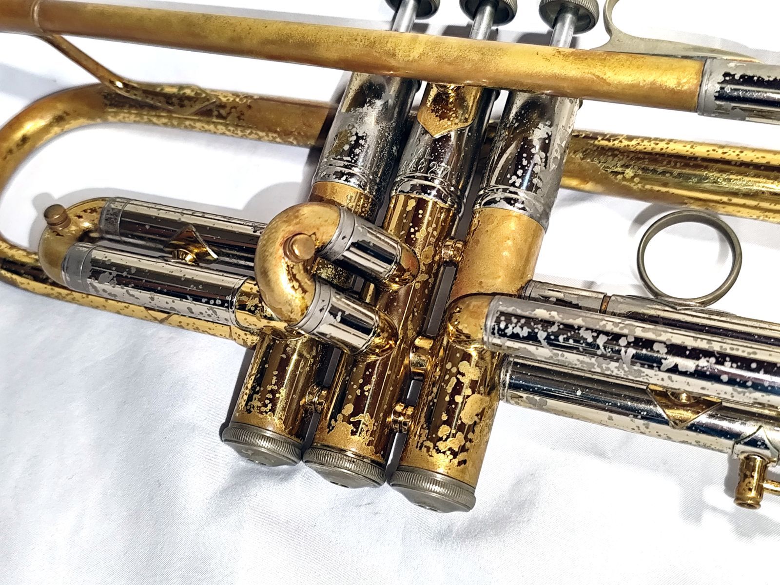 Bach Stradivarius model 37トランペット動作品 - メルカリ