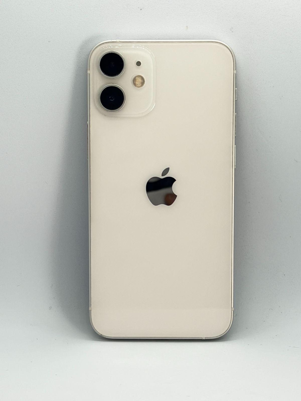 BT100%】iPhone 12 mini 64GB ホワイト AU SIMロック解除済 #138