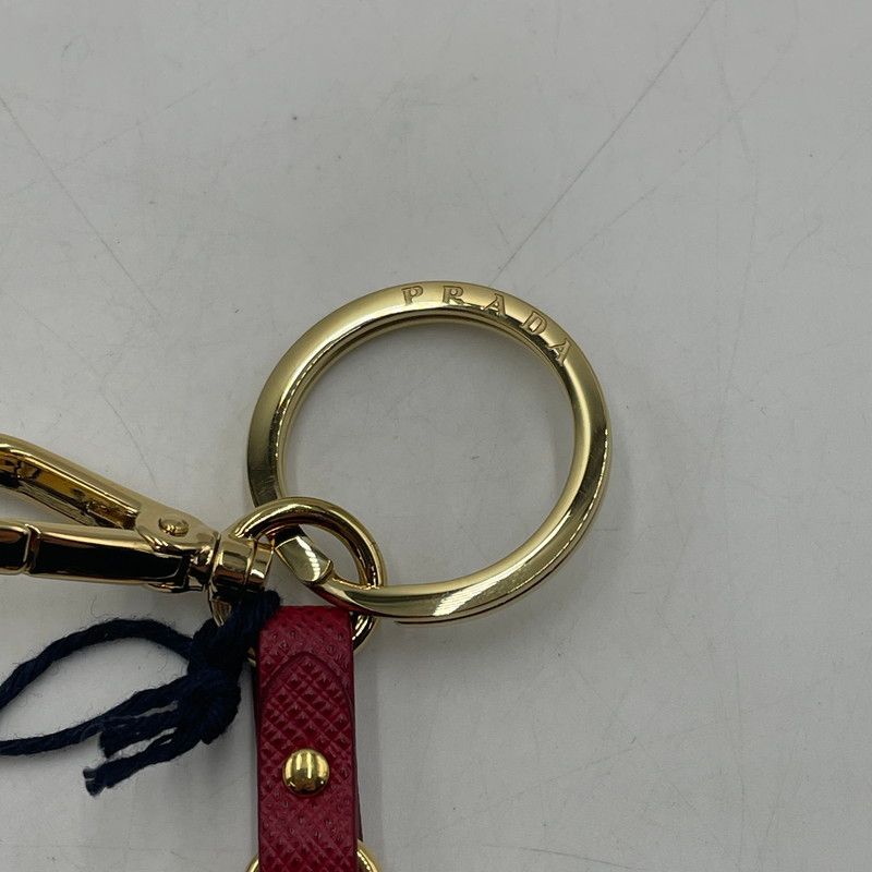 中古品】PRADA プラダ SAFFIANO LEATHER KEY RING 1PP067 サフィアーノ