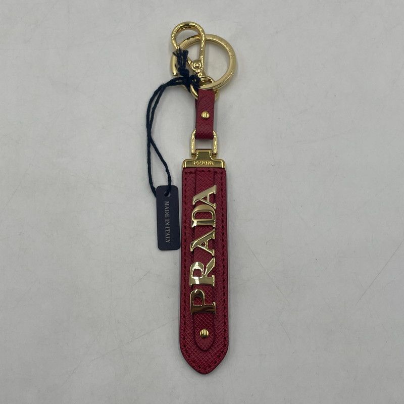 中古品】PRADA プラダ SAFFIANO LEATHER KEY RING 1PP067 サフィアーノ