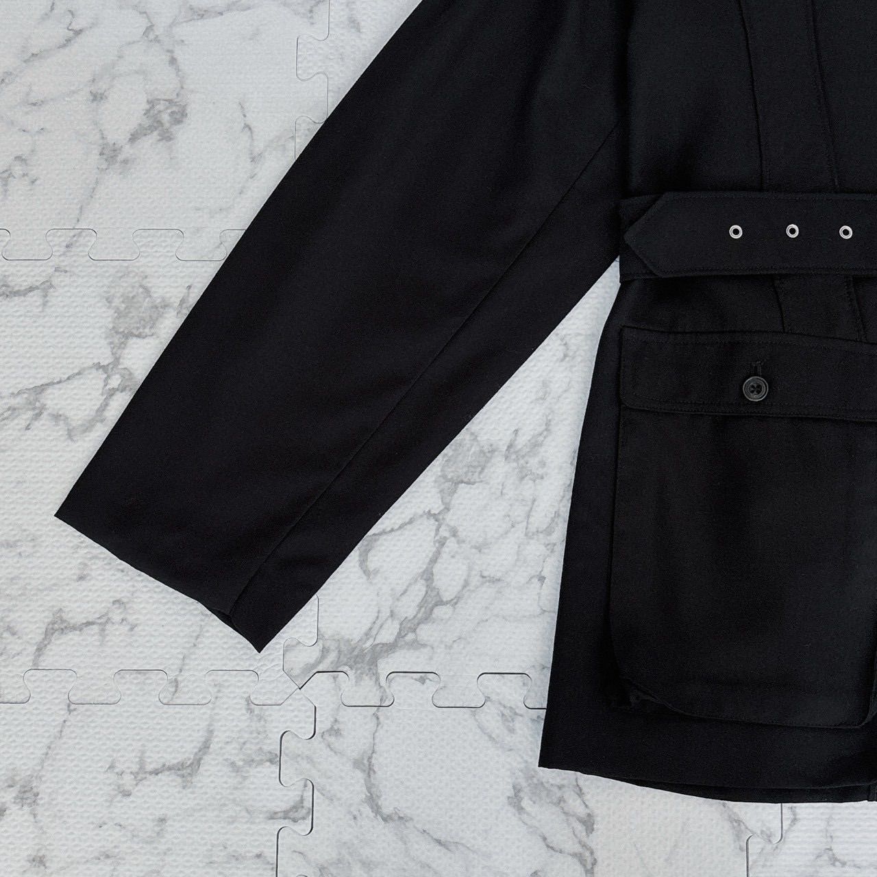 not conventional norfolk jacket ジャケット ベルトデザイン 